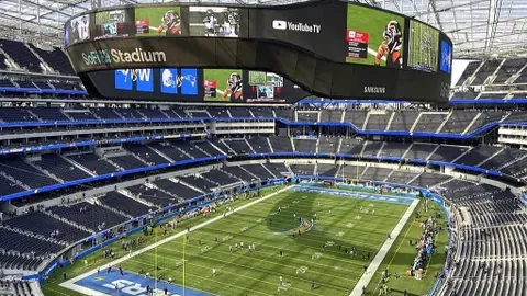 巴黎奥运，中国健儿塞纳河畔熠熠生辉